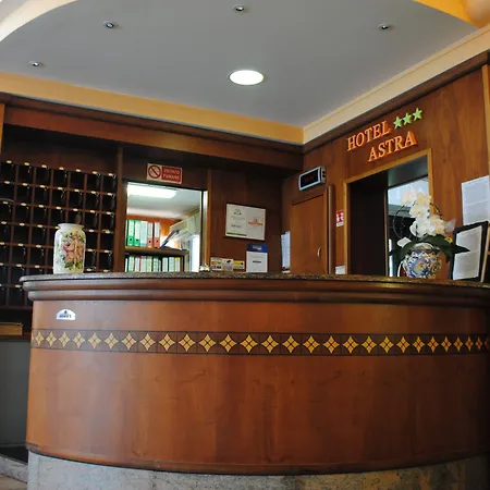 Astra Hotel 3*