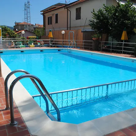 Hotel Astra 3*